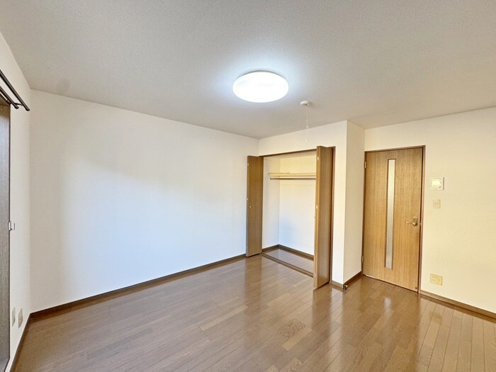 物件内観写真18　(居室)