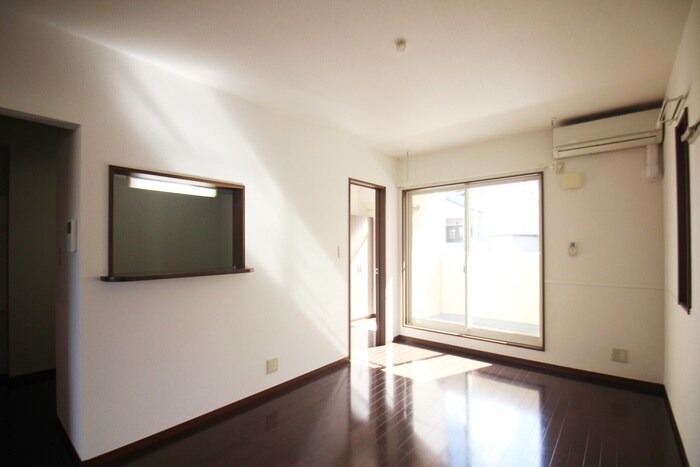 物件内観写真9　(居室)