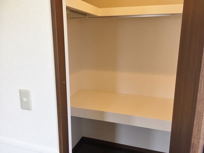 物件内観写真13　(収納)