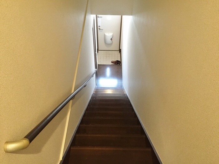 物件内観写真16　(廊下)