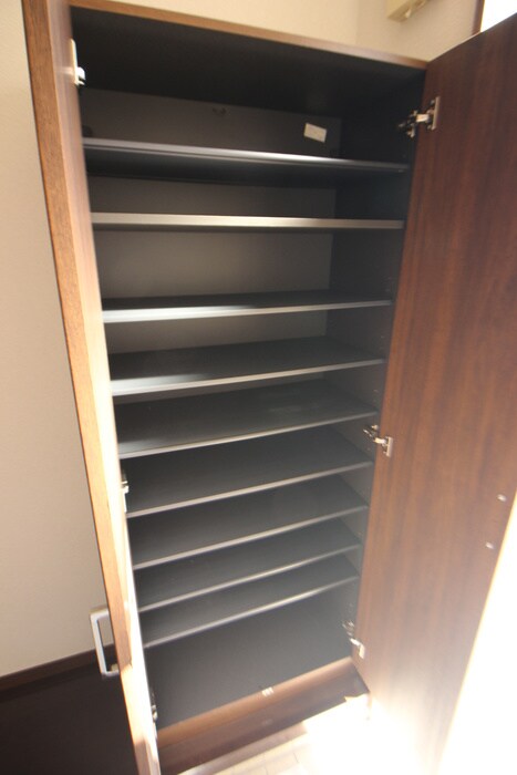 物件内観写真17　(靴箱)