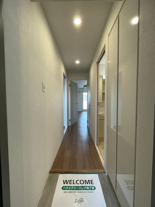 物件内観写真15　(玄関)