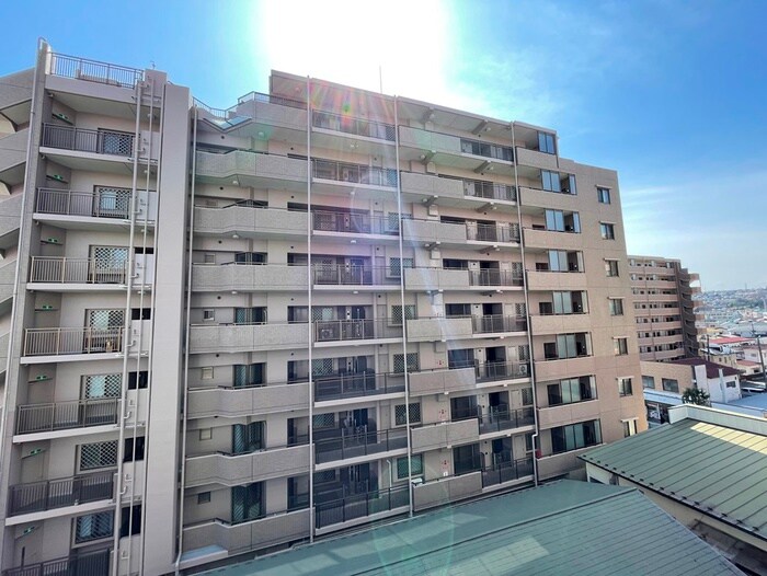 物件内観写真22　(室内からの展望)