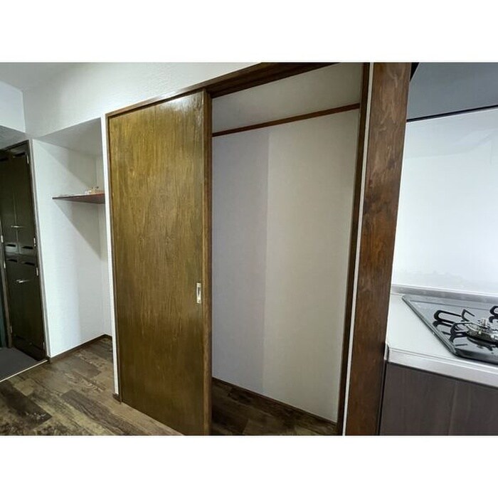 物件内観写真11　(収納)