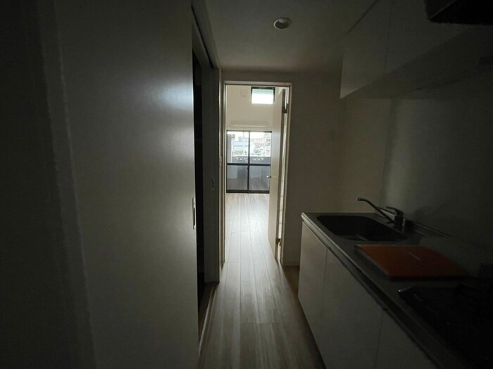 物件内観写真16　(廊下)