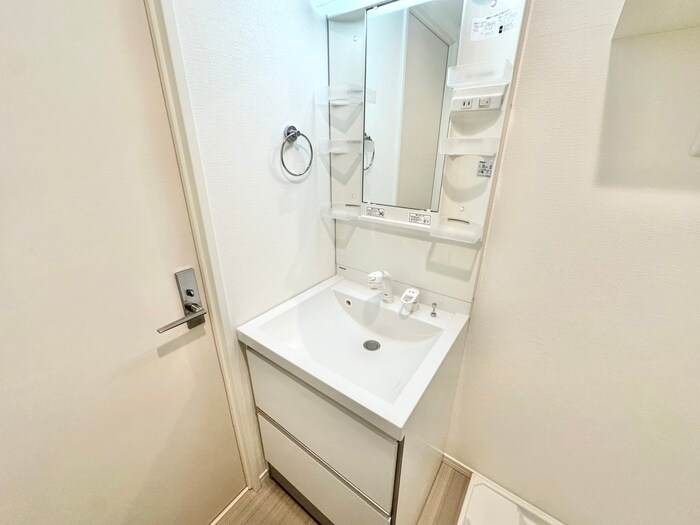 物件内観写真13　(洗面)