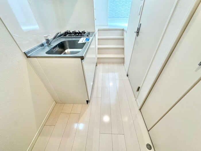 物件内観写真17　(廊下)