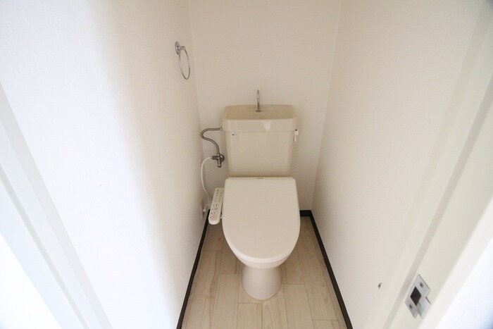 物件内観写真11　(トイレ)