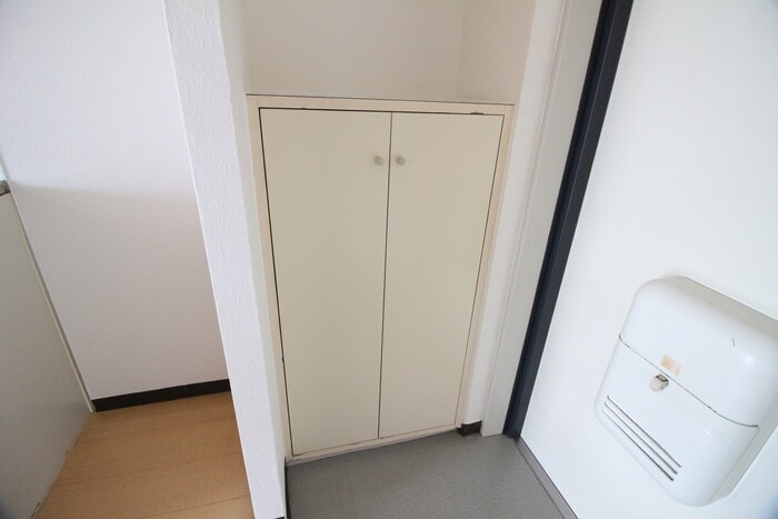 物件内観写真13　(靴箱)
