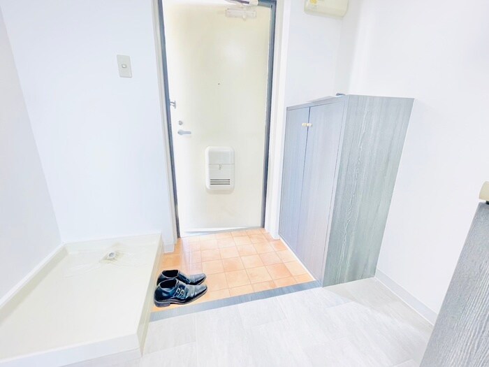 物件内観写真15　(玄関)