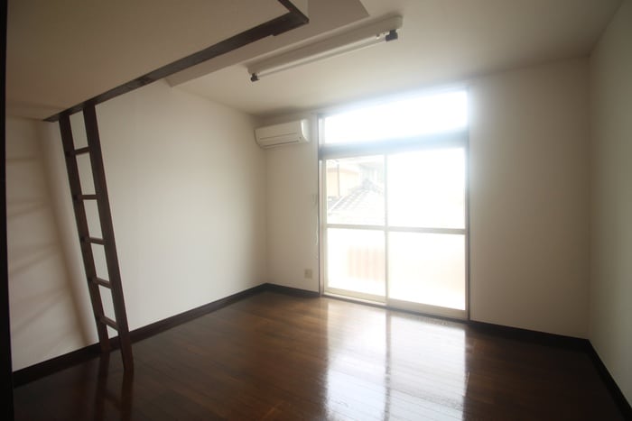 物件内観写真9　(居室)