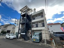 佐忠アパートの外観写真