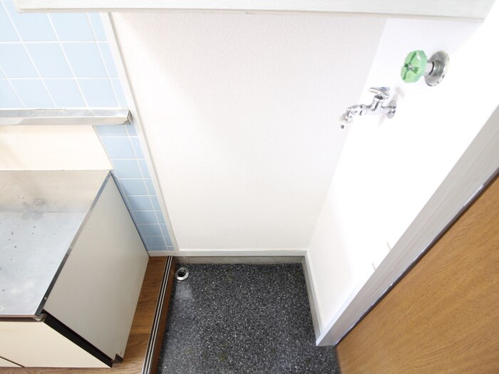 物件内観写真15　(洗濯機置場)