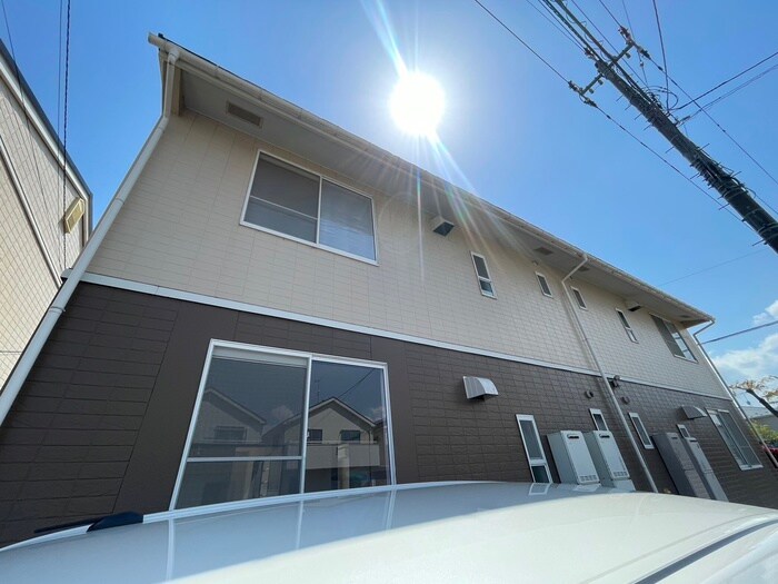 物件外観写真2　(駐車場)