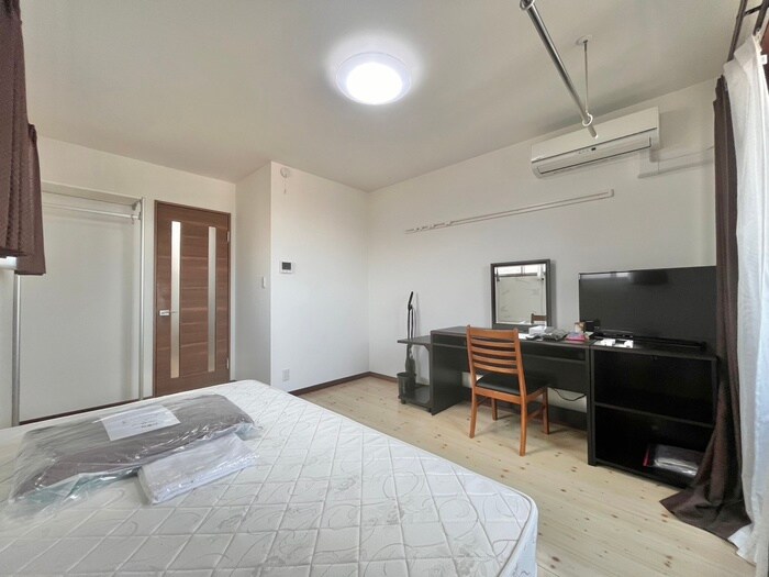 物件内観写真8　(居室)