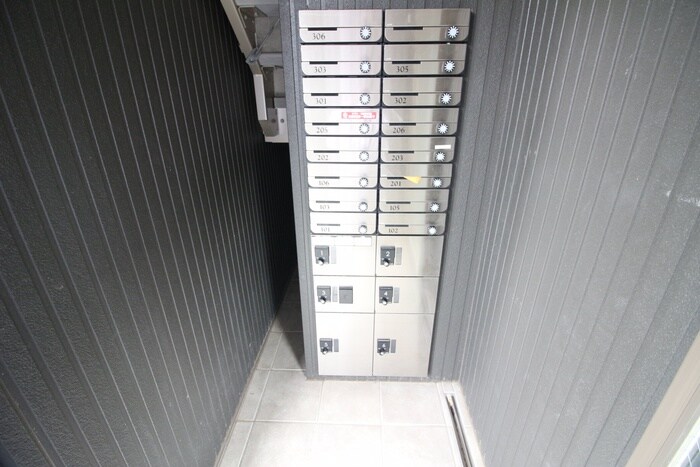 物件外観写真6　(建物設備)