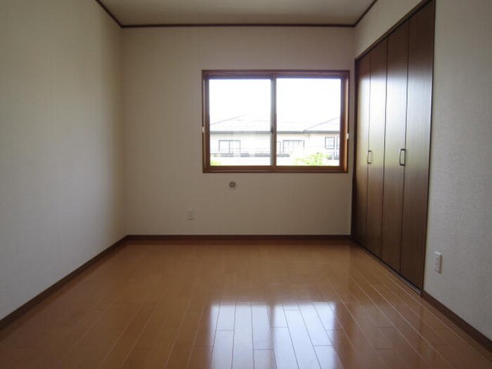 物件内観写真18　(居室)