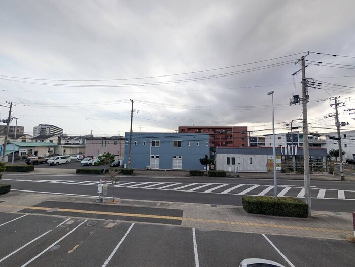 物件内観写真16　(室内からの展望)