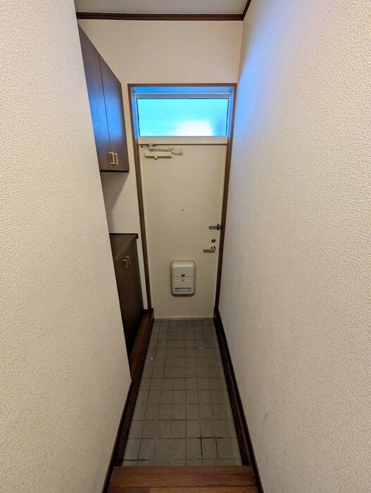 物件内観写真21　(玄関)