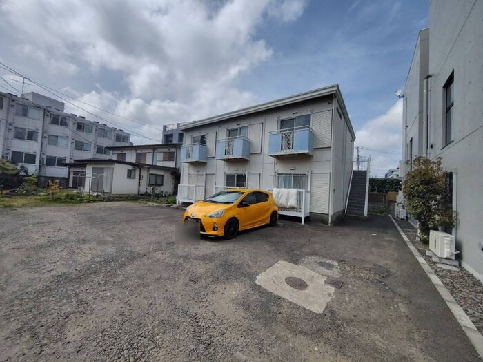 物件外観写真3　(駐輪場)