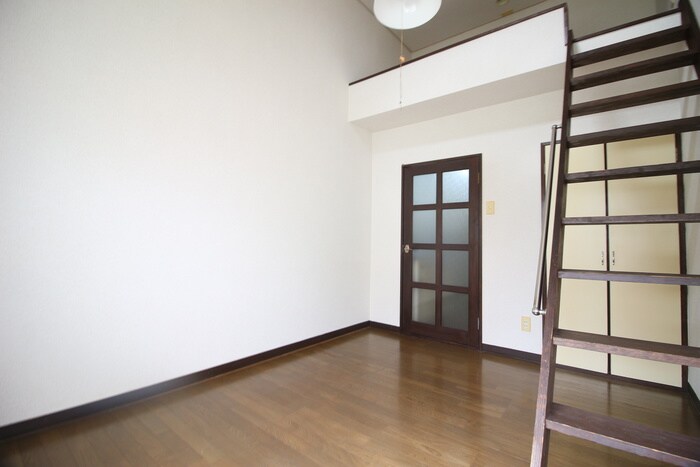 物件内観写真8　(居室)