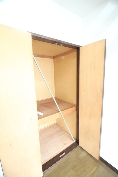 物件内観写真21　(収納)