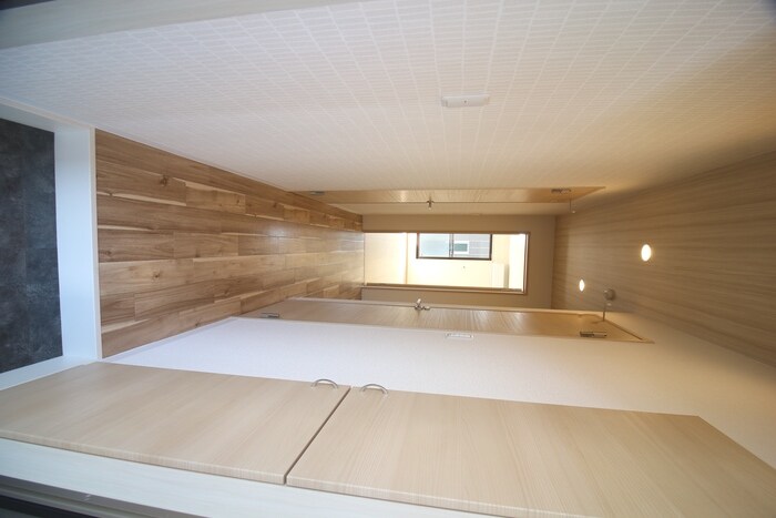 物件内観写真18　(玄関)