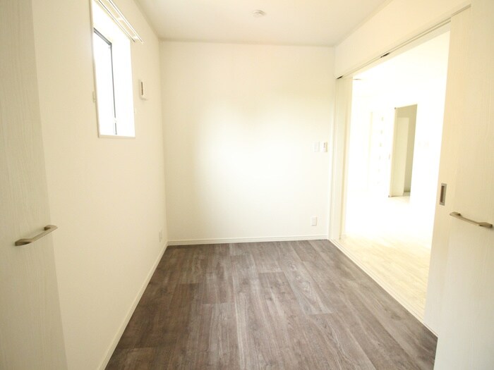 物件内観写真10　(居室)
