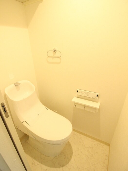 物件内観写真16　(トイレ)