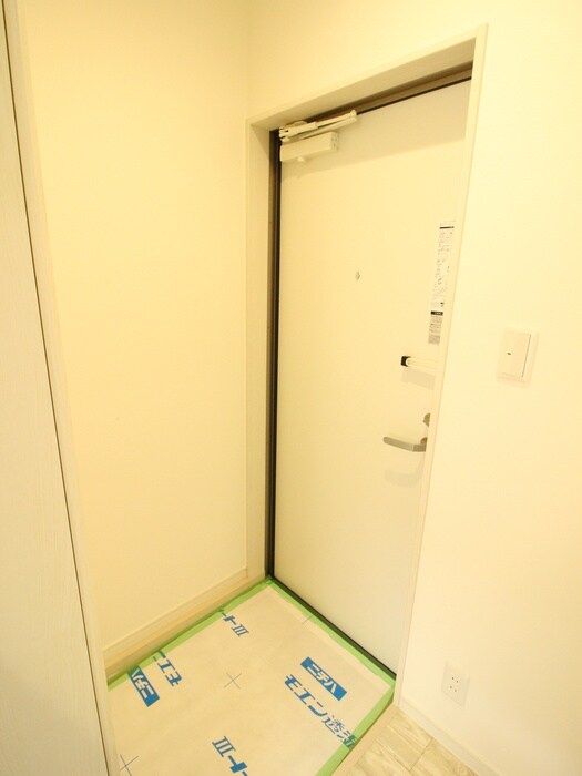 物件内観写真17　(玄関)