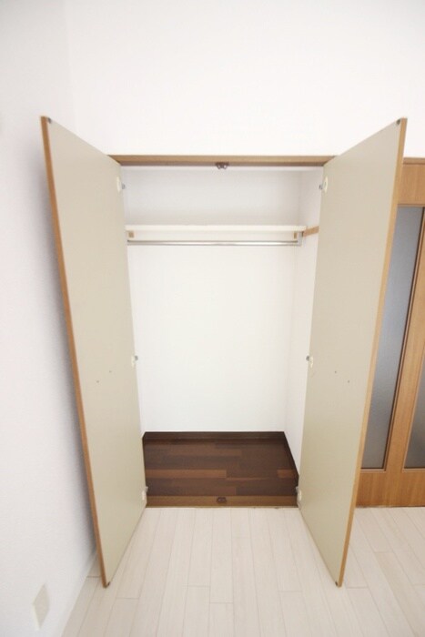 物件内観写真15　(収納)