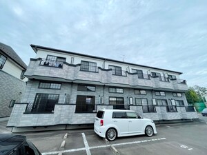 ホワイトキャッスル遠見塚14番館外観写真