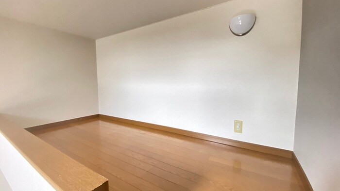 物件内観写真9　(ロフト)