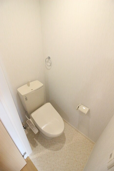 物件内観写真14　(トイレ)