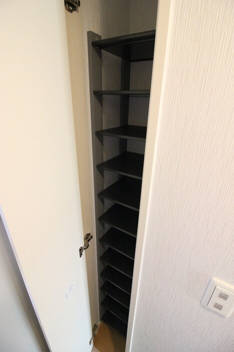 物件内観写真15　(靴箱)