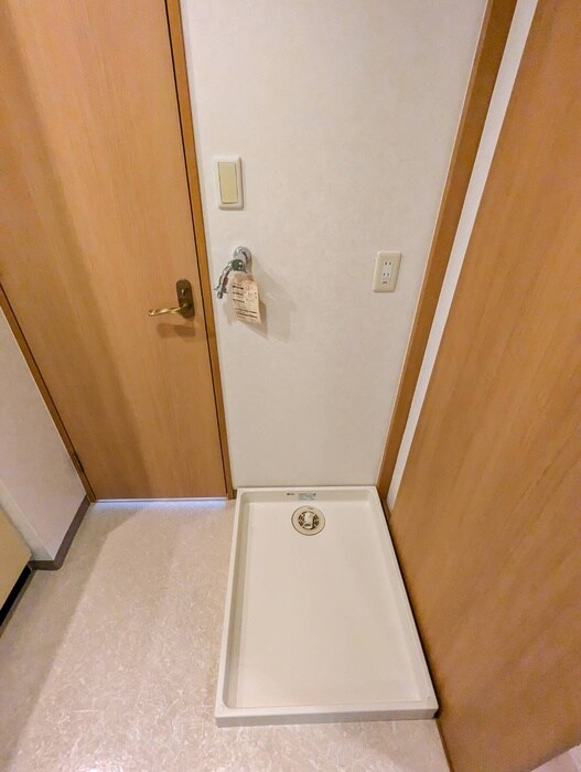 物件内観写真13　(洗濯機置場)