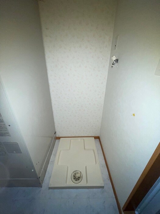 物件内観写真20　(洗濯機置場)