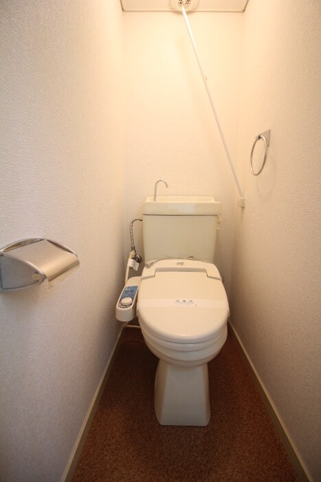 物件内観写真9　(トイレ)