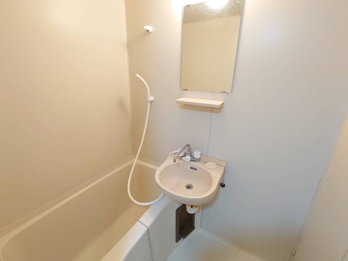 物件内観写真12　(バス／シャワールーム等)