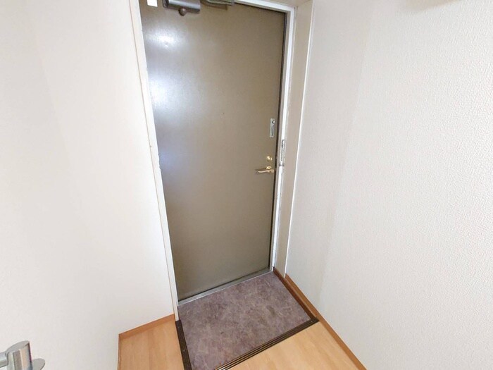 物件内観写真19　(玄関)