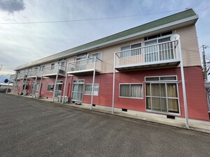 シテイハイツはやさか外観写真