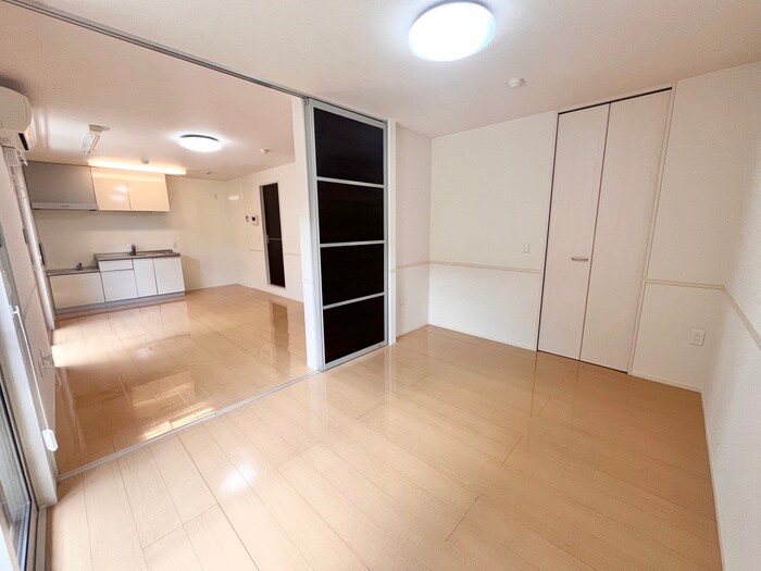 物件内観写真9　(居室)