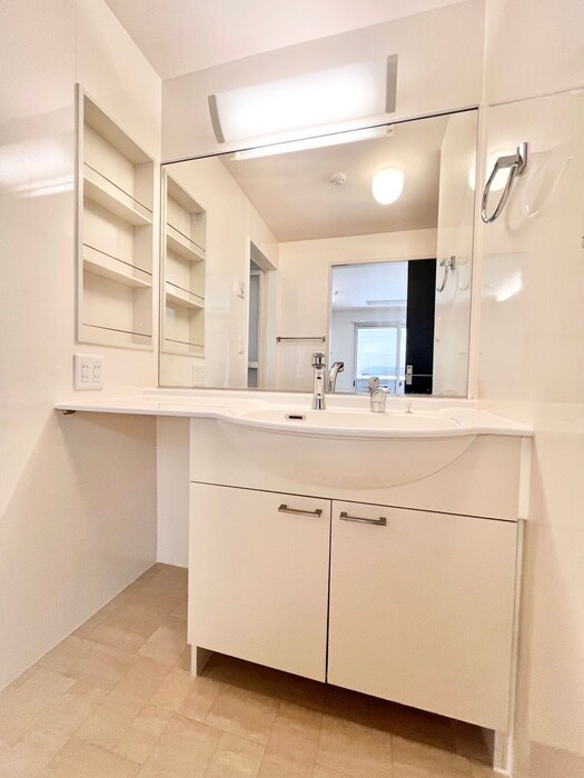 物件内観写真15　(洗面)