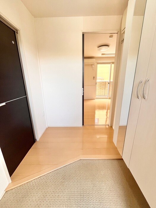 物件内観写真18　(廊下)