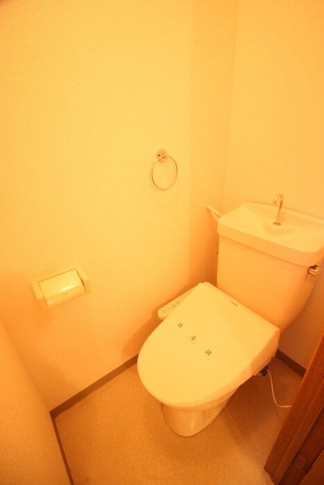 物件内観写真15　(トイレ)