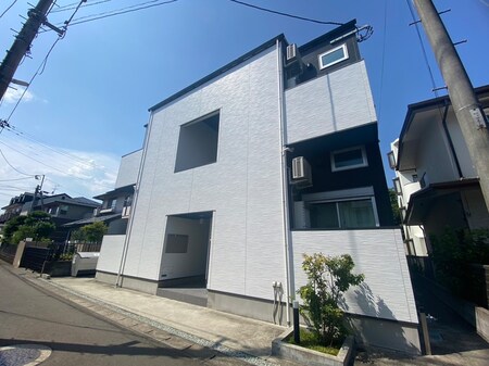 BeeHouse外観写真