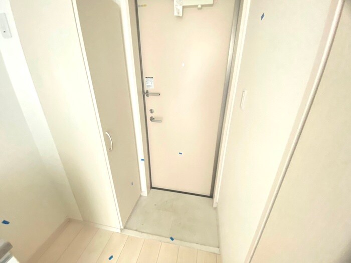 物件内観写真21　(玄関)
