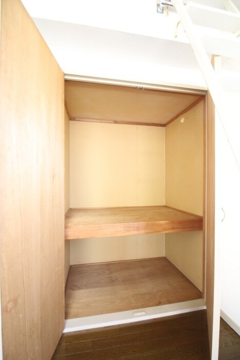 物件内観写真12　(収納)