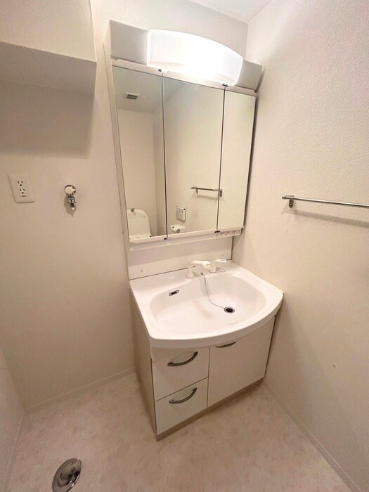 物件内観写真14　(洗面)