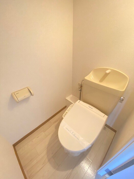 物件内観写真11　(トイレ)